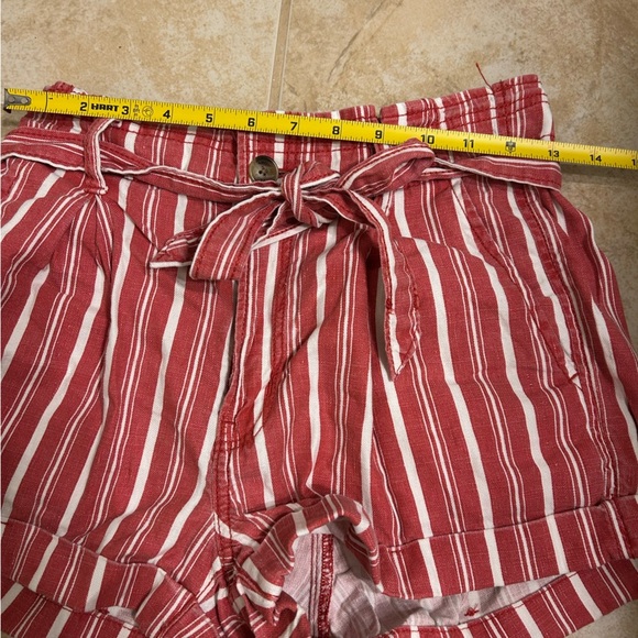 American Eagle Outfitters Striped Red Women's Shorts - Picture 5 of 8